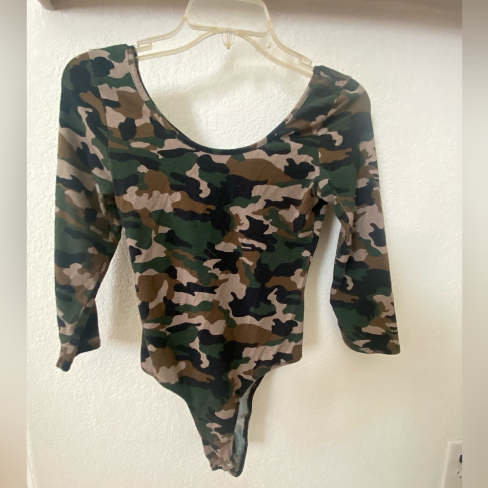 Heart & Hips - Camouflage Bodysuit